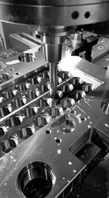 แม่พิมพ์ฉีดพลาสติกฐานเหล็กสี CNC Machining Precision Grinding