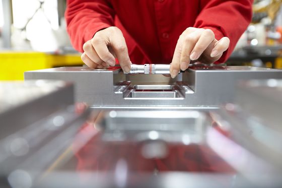 DXM Precision Grinding ชิ้นส่วนฉีดขึ้นรูป